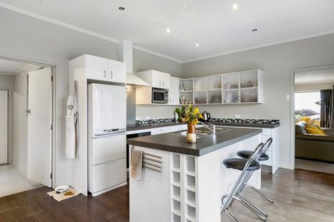 Photo of property in 127 Larnach Road, Vauxhall, Dunedin, 9013