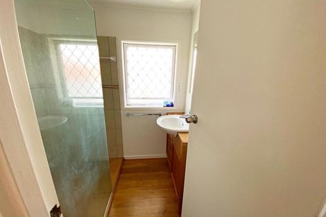 Photo of property in 2/40 Onepoto Road, Hauraki, Auckland, 0622