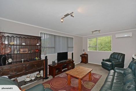 Photo of property in 1 Topeka Grove, Totara Park, Upper Hutt, 5018