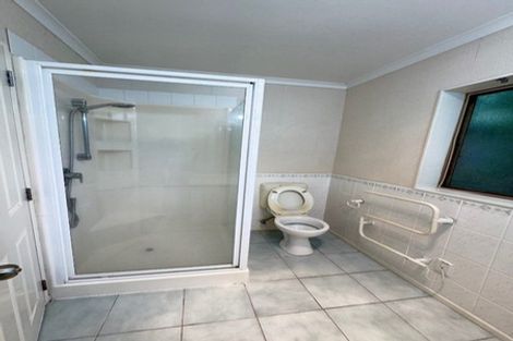 Photo of property in 6 Newbliss Crescent, East Tamaki Heights, Auckland, 2016