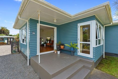 Photo of property in 32 Kiharoa Street, Otaki Beach, Otaki, 5512