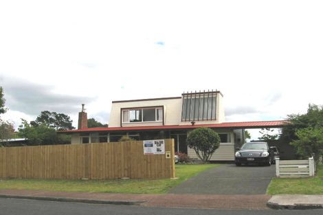 Photo of property in 4 Catalina Crescent, Forrest Hill, Auckland, 0620
