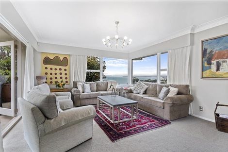 Photo of property in 2/5 Colmar Road, Mellons Bay, Auckland, 2014