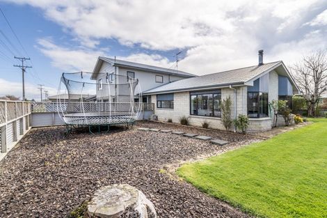 Photo of property in 226 Park Street, Winton, 9720