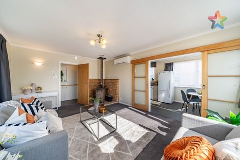 Photo of property in 21 Robson Street, Stokes Valley, Lower Hutt, 5019