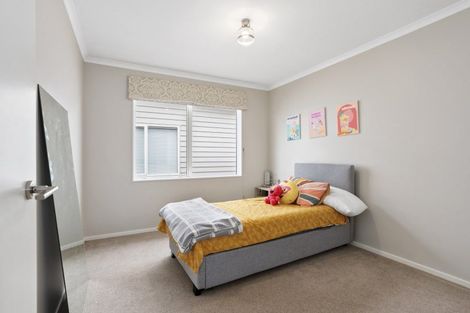 Photo of property in 2 Kotuku Lane, Hobsonville, Auckland, 0616