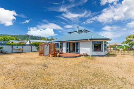 Photo of property in 137 Kenrigg Road West, Kinloch, Taupo, 3377