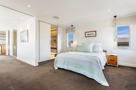 Photo of property in 31 Seacliffe Avenue, Belmont, Auckland, 0622