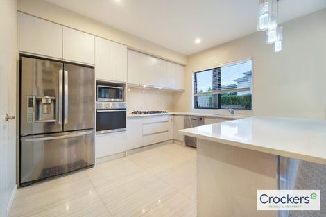 Photo of property in 2 Conti Drive, Flat Bush, Auckland, 2019