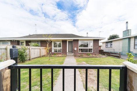 Photo of property in 5a Palliser Place, Milson, Palmerston North, 4414