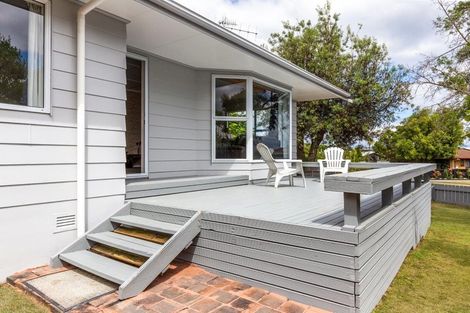 Photo of property in 5 Wembley Place, Richmond Heights, Taupo, 3330