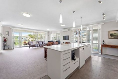 Photo of property in 37 Landmark Terrace, Orewa, 0931