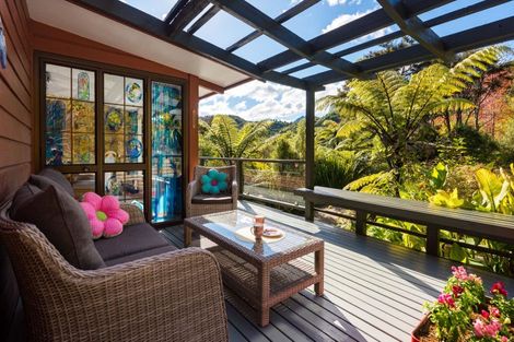 Photo of property in 259 Queen Charlotte Drive, Havelock, Picton, 7281