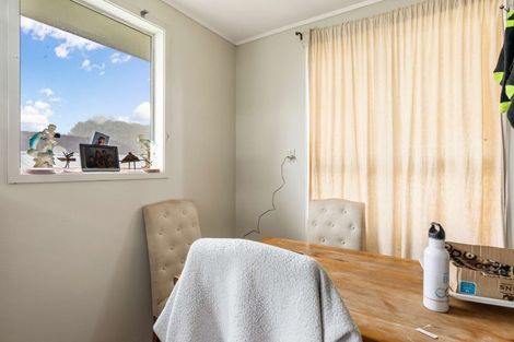 Photo of property in 1/12 Citril Place, Red Hill, Papakura, 2110