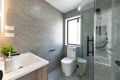 Photo of property in 1a Adelie Place, Murrays Bay, Auckland, 0630