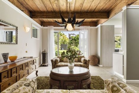 Photo of property in 890 Beach Road, Waiake, Auckland, 0630