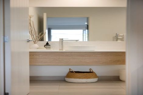 Photo of property in 5 Hanlow Place, Pyes Pa, Tauranga, 3112