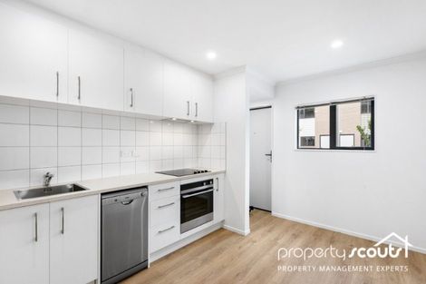 Photo of property in 12 Pangu Way, Mangere, Auckland, 2022