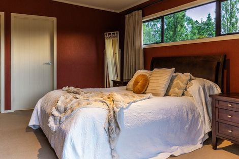 Photo of property in 108 Kinloch Road, Kinloch, Taupo, 3377