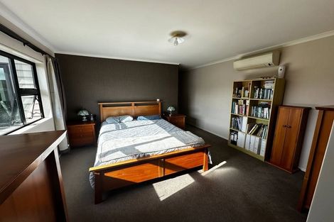 Photo of property in 24 Cleveland Heights, Kelvin Grove, Palmerston North, 4414