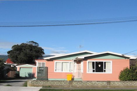 Photo of property in 20 Aotaki Street, Otaki, 5512