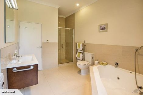 Photo of property in 38 Henson Road, Whitford, Howick, 2571