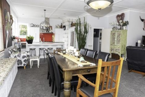 Photo of property in 48 Belt Road, Moturoa, New Plymouth, 4310