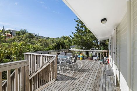 Photo of property in 62 Braemar Road, Castor Bay, Auckland, 0620