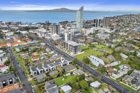 Photo of property in 4/45 Anzac Street, Takapuna, Auckland, 0622