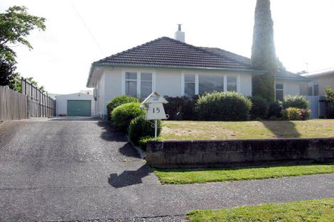 Photo of property in 15 Camellia Avenue, Aramoho, Whanganui, 4500