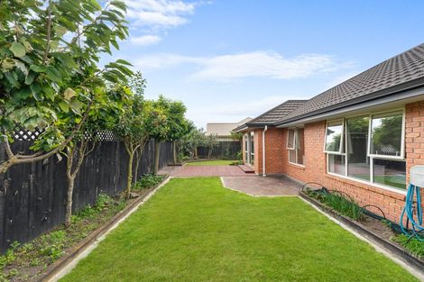 Photo of property in 54 Englefield Road, Northwood, Christchurch, 8051
