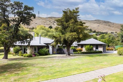 Photo of property in 69 Avoca Valley Road, Heathcote Valley, Christchurch, 8022