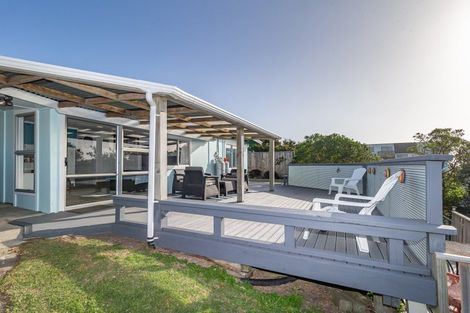 Photo of property in 15 Mack Street, Foxton Beach, Foxton, 4815