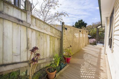 Photo of property in 46 Pinehaven Road, Pinehaven, Upper Hutt, 5019