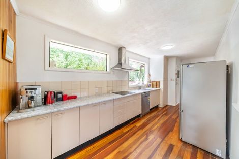 Photo of property in 4 Davis Crescent, Elderslea, Upper Hutt, 5018