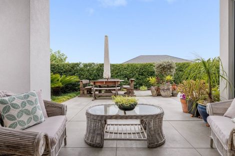 Photo of property in 16 Rexford Heights, Pyes Pa, Tauranga, 3112