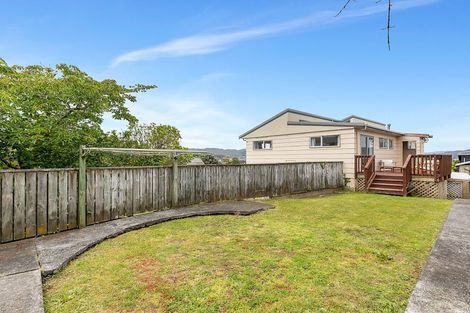 Photo of property in 1 Crown Hill, Titahi Bay, Porirua, 5022