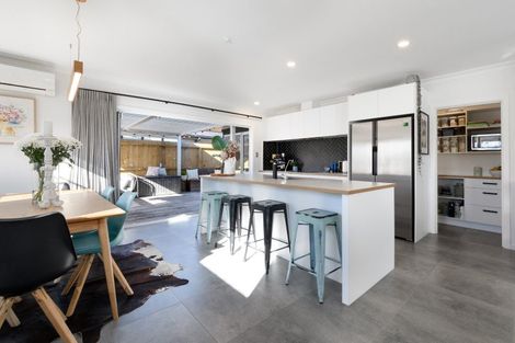 Photo of property in 20 Goods Road, Otumoetai, Tauranga, 3110