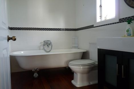 Photo of property in 376 Oaia Road, Muriwai, Waimauku, 0881