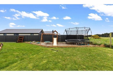 Photo of property in 32 Lindsay Way, Grasmere, Invercargill, 9810