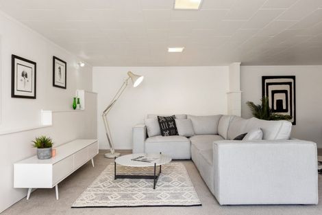 Photo of property in 25 Enfield Road, Hospital Hill, Napier, 4110