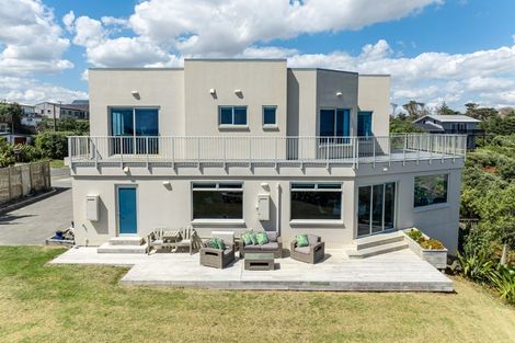 Photo of property in 20 Coates Avenue, Baylys Beach, Dargaville, 0377