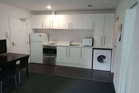 Photo of property in Q-central 44-58 Apartments, 5d/46 Liverpool Street, Auckland Central, Auckland, 1010