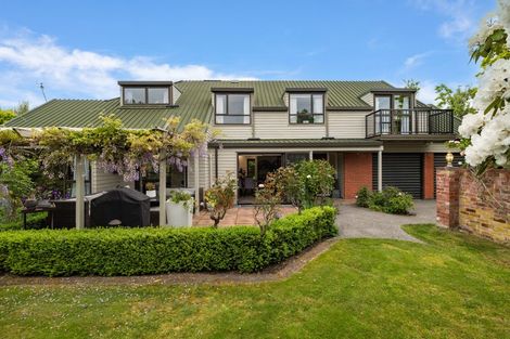 Photo of property in 37b Highland Place, Avonhead, Christchurch, 8042