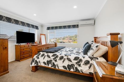 Photo of property in 14 Astor Place, Orewa, 0931
