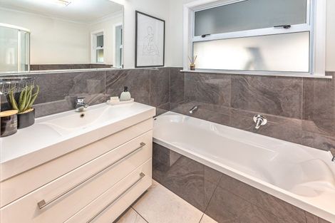 Photo of property in 25 Broadhead Avenue, Tawhero, Whanganui, 4501