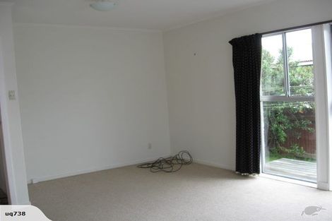 Photo of property in 25a Chetwode Grove, Newlands, Wellington, 6037