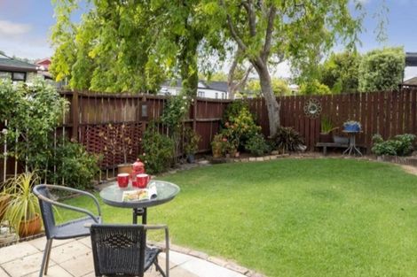 Photo of property in 1/17 Liam Place, Half Moon Bay, Auckland, 2012