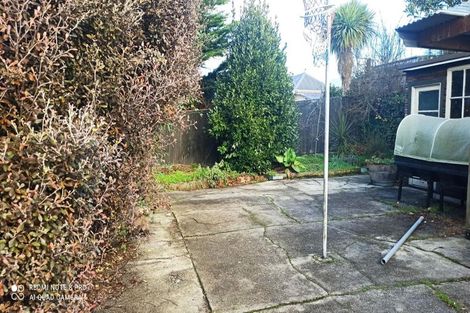 Photo of property in 1 Cossens Street, Balclutha, 9230