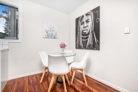 Photo of property in 17 Cameron Street, Papakura, 2110